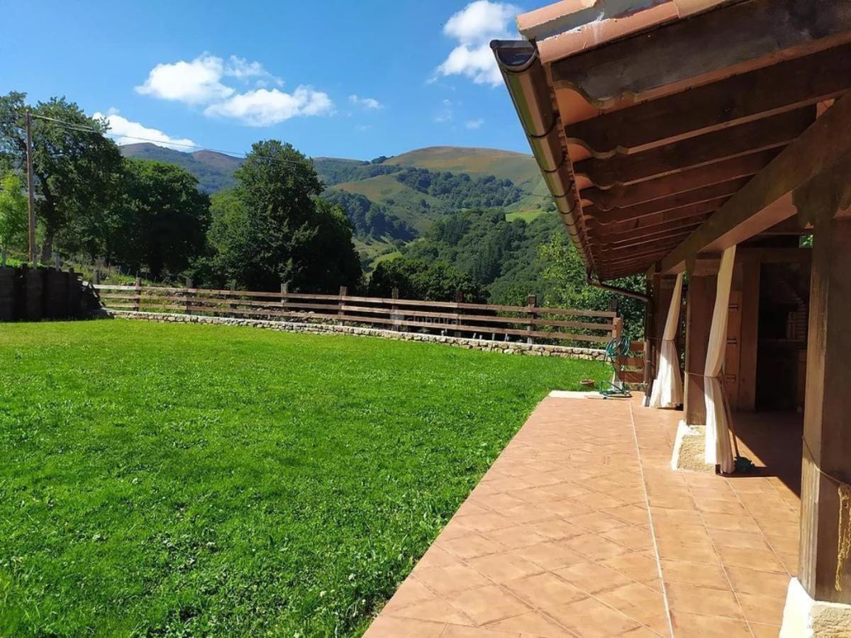 Casa De Pueblo Las Golondrinas De Luena San Miguel de Luena المظهر الخارجي الصورة